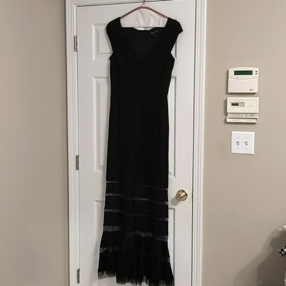 SALE! Tadashi Shoji Black Evening Gown - Picture 6 of 8